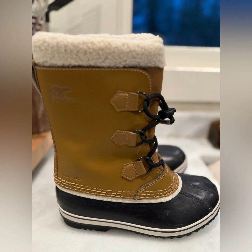 Sorel classic caribou